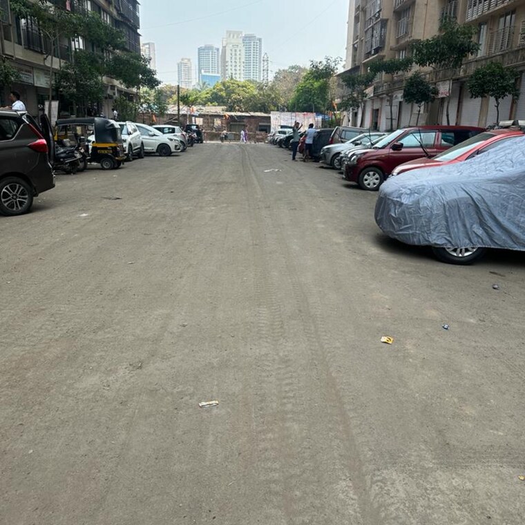  Parking, shraddha-evoque Commercial Shop 140 Sq.Ft. In Sonapur Mumbai 9411749