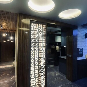 Bedroom in 4 BHK Apartment at Parsvnath Planet, Vibhuti Khand – for Rent