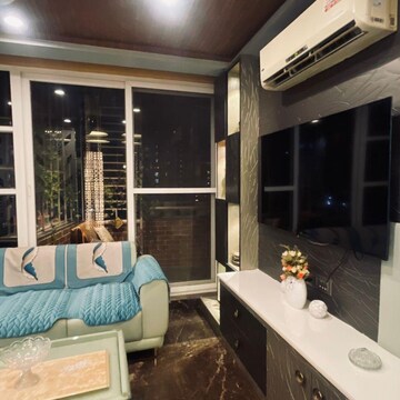 Living Room in 4 BHK Apartment at Parsvnath Planet, Vibhuti Khand – for Rent