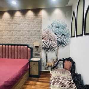 Bedroom in 4 BHK Apartment at Parsvnath Planet, Vibhuti Khand – for Rent