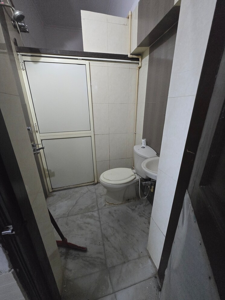 Kitchen, amar colony 2 Bedroom 900 Sq.Ft. Builder Floor In Amar Colony Delhi 9411774