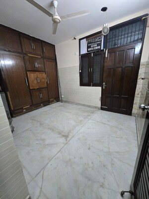 Kitchen in 2 BHK Builder Floor at Amar Colony – for Rent