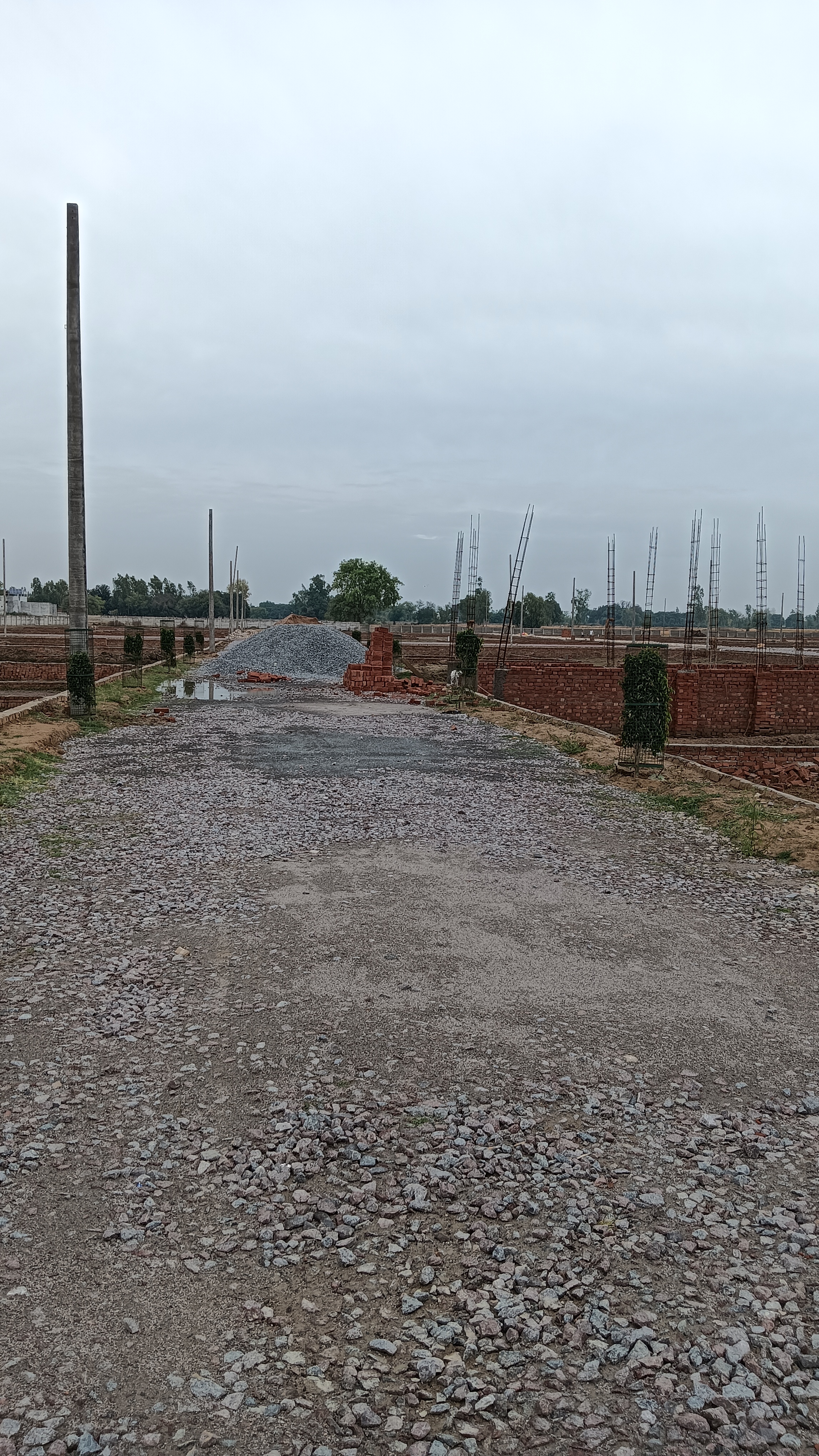 Plot For Sale in Imperial City 