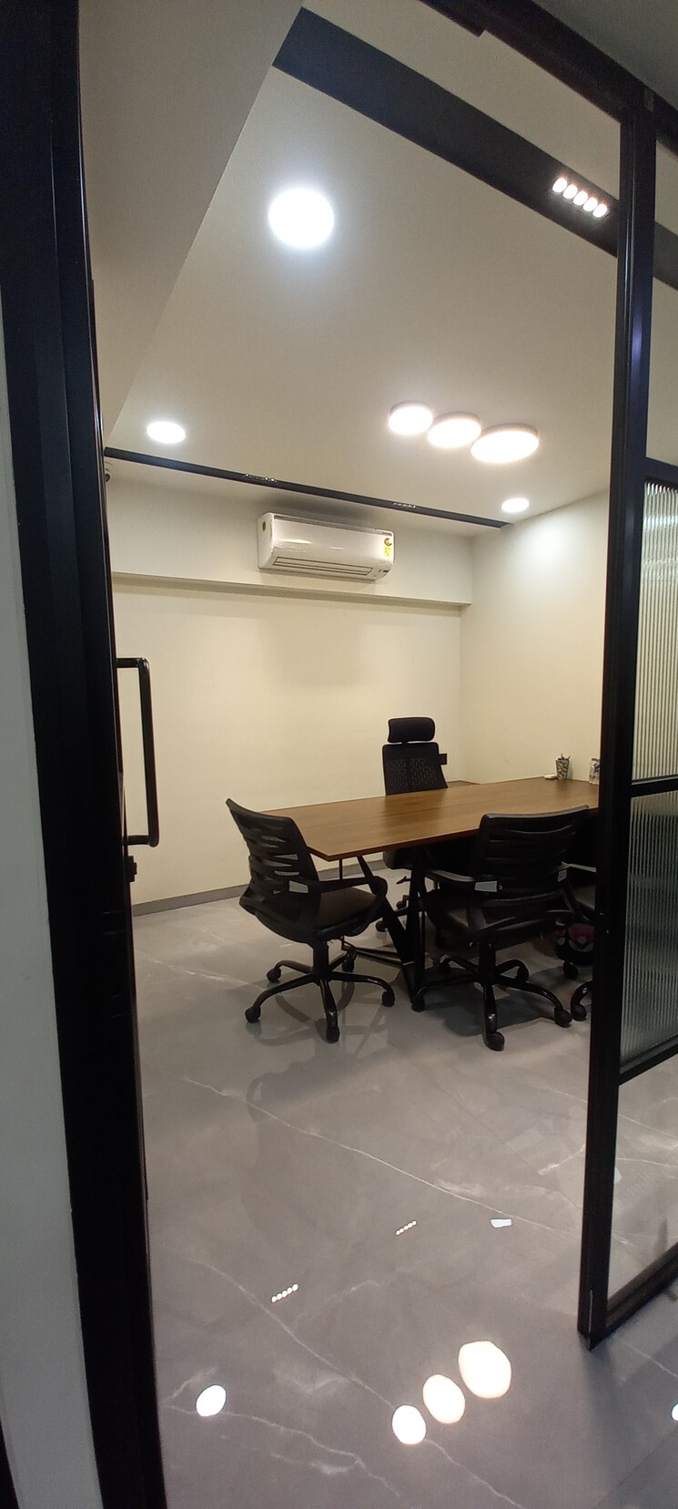 undefined, c g road Commercial Office Space in IT/SEZ 1900 Sq.Ft. In C G Road Ahmedabad 9411823