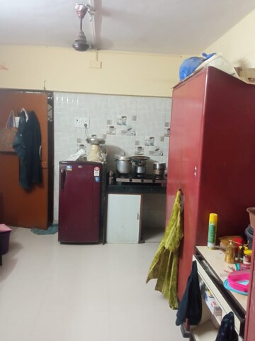 Furnished Amenities in 1 RK Apartment at Jagannath Complex, Dahisar West – for Sale