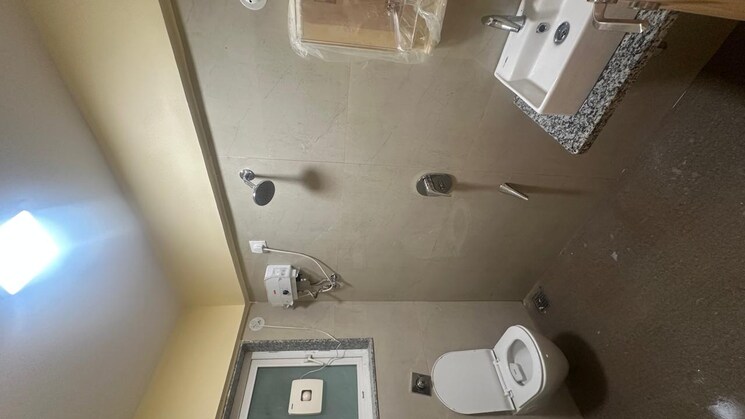 Bathroom, chembur 1 Bedroom 500 Sq.Ft. Apartment In Chembur Mumbai 9411870