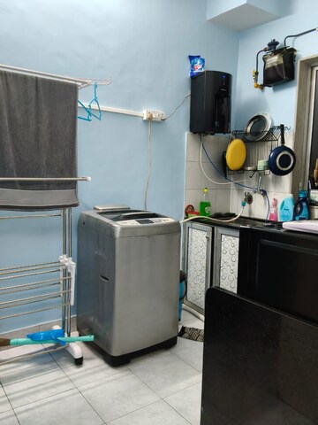 Master Bedroom in 1 BHK Apartment at Vakola – for Rent