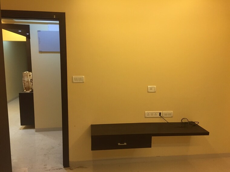undefined, juhu 2 Bedroom 1000 Sq.Ft. Apartment In Juhu Mumbai 9411889