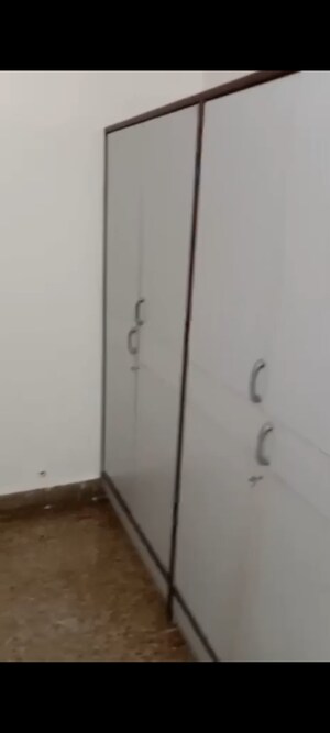 Furnished Amenities in 2 BHK Apartment at Kalina – for Rent