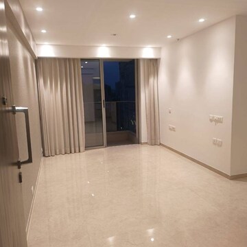 Room in 3 BHK Apartment at Oberoi Eternia, Sambhaji Nagar – for Rent