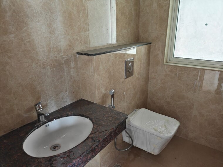 Bathroom, aurobindo-the-regent 3 Bedroom 1646 Sq.Ft. Apartment In Kondapur Hyderabad 9411923
