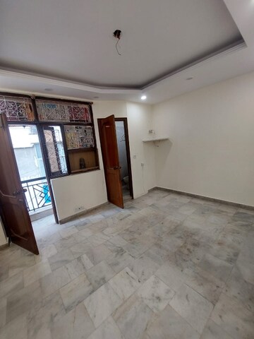 Master Bedroom in 2 BHK Builder Floor at Kalkaji – for Rent