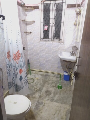 Attached Bathroom in 2 BHK Builder Floor at Kalkaji – for Rent