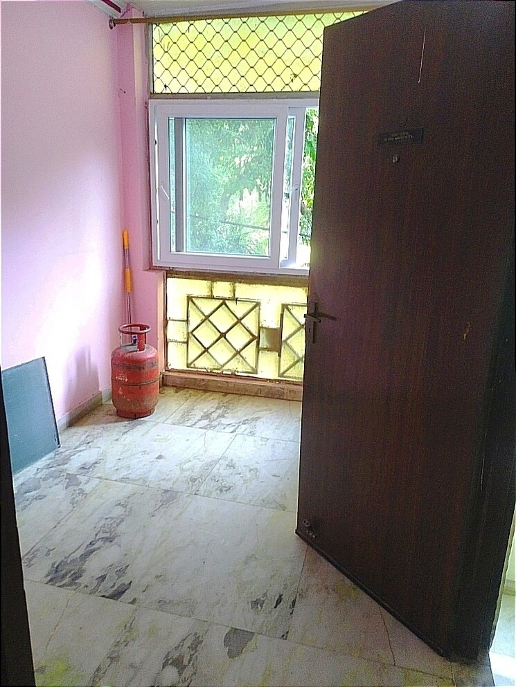 Balcony, kalkaji 2 Bedroom 1000 Sq.Ft. Builder Floor In Kalkaji Delhi 9411956