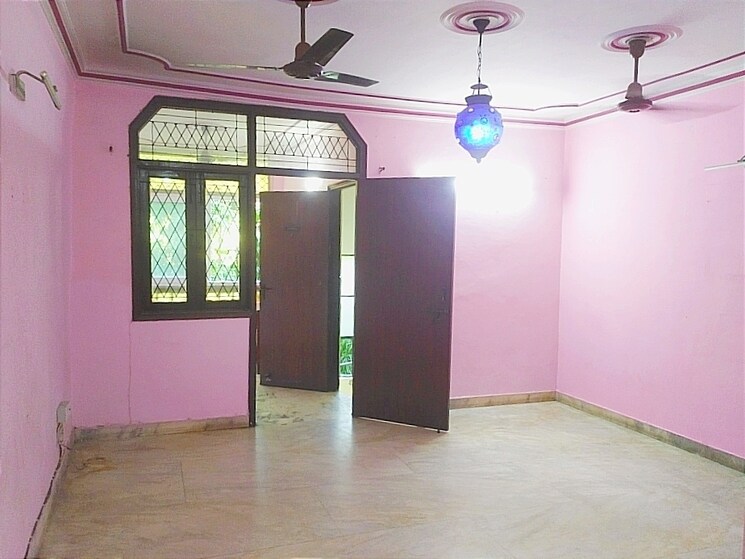 Living Room, kalkaji 2 Bedroom 1000 Sq.Ft. Builder Floor In Kalkaji Delhi 9411956