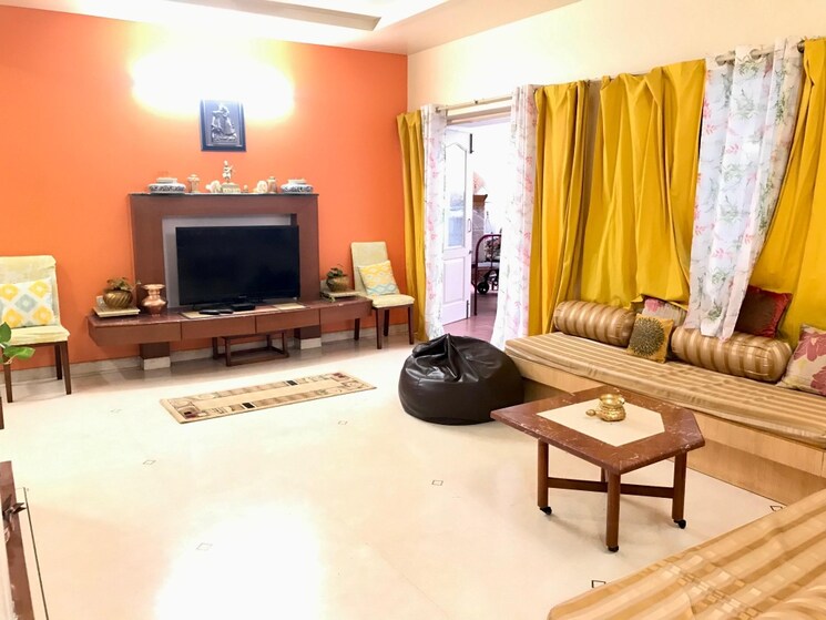 Living Room, senapati bapat road 3 Bedroom 1800 Sq.Ft. Apartment In Senapati Bapat Road Pune 9411962