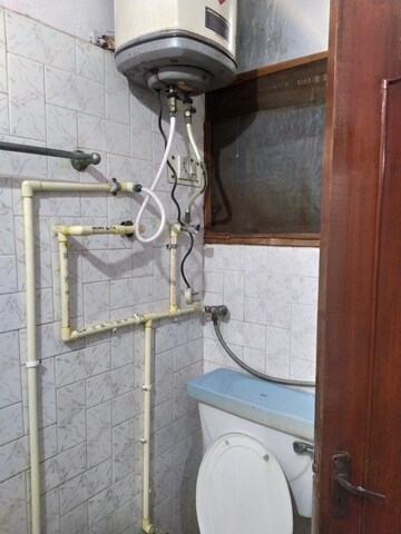 Attached Bathroom in 2 BHK Builder Floor at Chittaranjan Park – for Rent