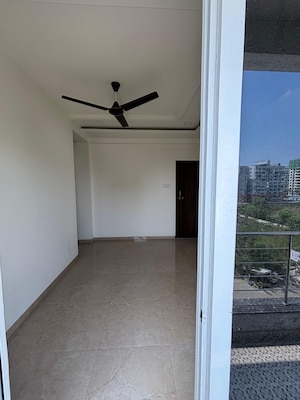 Room in 3 BHK Apartment at Besa Pipla rd – for Rent