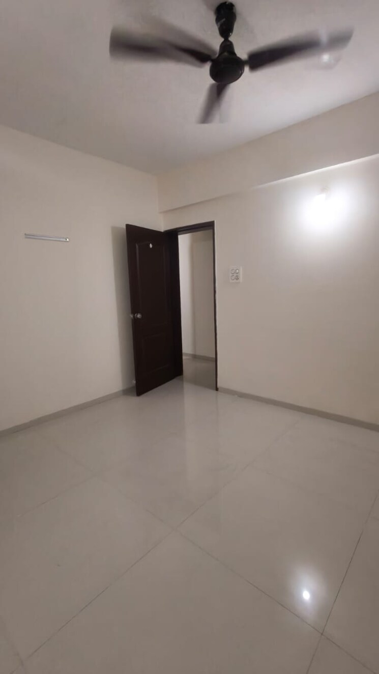 Room, kohinoor-shangrila 3 Bedroom 1000 Sq.Ft. Apartment In Pimpri Pune 9411984