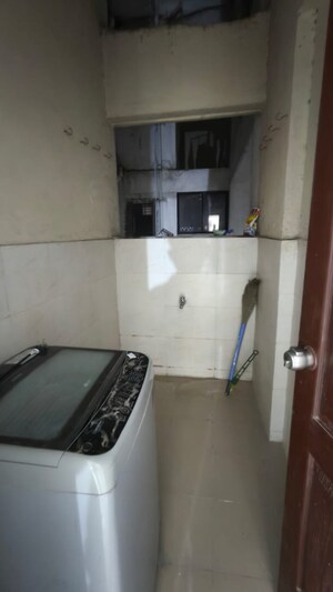 Bathroom in 3 BHK Apartment at Kohinoor Shangrila, Pimpri – for Rent