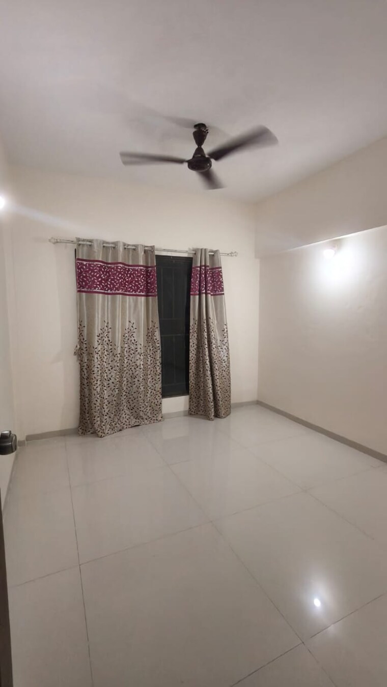 Living Room, kohinoor-shangrila 3 Bedroom 1000 Sq.Ft. Apartment In Pimpri Pune 9411984