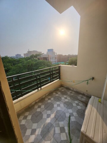 Balcony in 3.5 BHK Apartment at Aliganj Plaza, Aliganj – for Rent