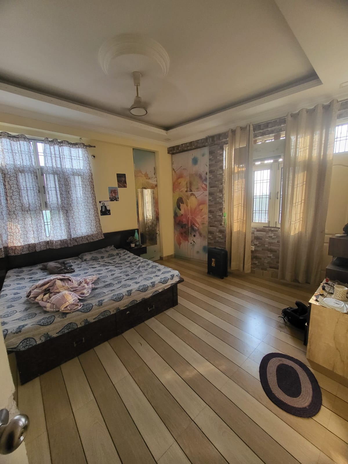 3.5 BHK Apartment For Rent in Aliganj Plaza