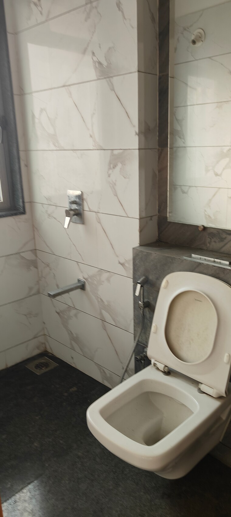 Bathroom, kalpataru-the-sunrise 2 Bedroom 850 Sq.Ft. Apartment In Kolshet Road Thane 9411988