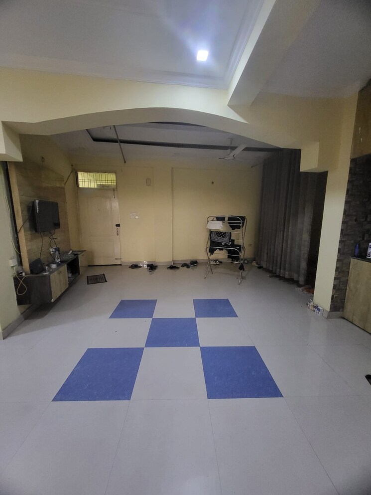 Master Bedroom, aliganj-plaza 3.5 Bedroom 1200 Sq.Ft. Apartment In Aliganj Lucknow 9411989