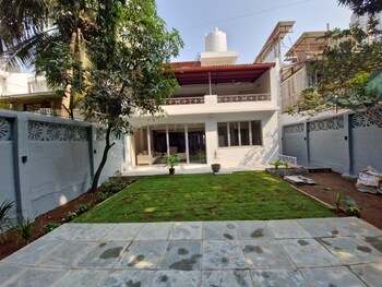 Jupiter Apartments Lokhandwala Complex