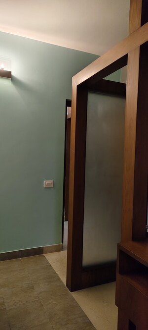 Furnished Amenities in 3 BHK Apartment at Ranka Heights, Domlur – for Rent