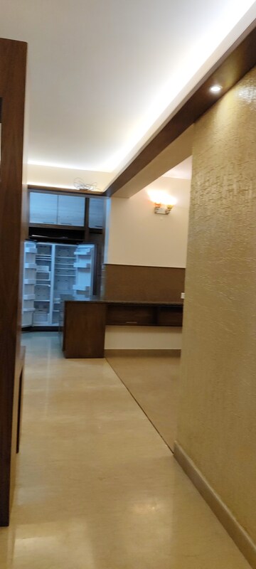 Room in 3 BHK Apartment at Ranka Heights, Domlur – for Rent