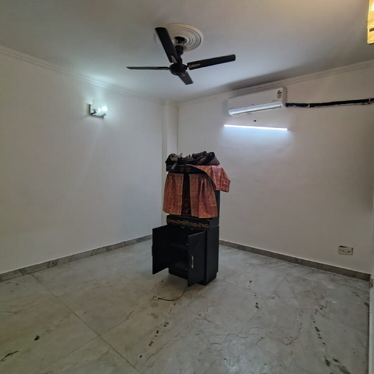  Parking, malviya nagar 3 Bedroom 1500 Sq.Ft. Builder Floor In Malviya Nagar Delhi 9412070