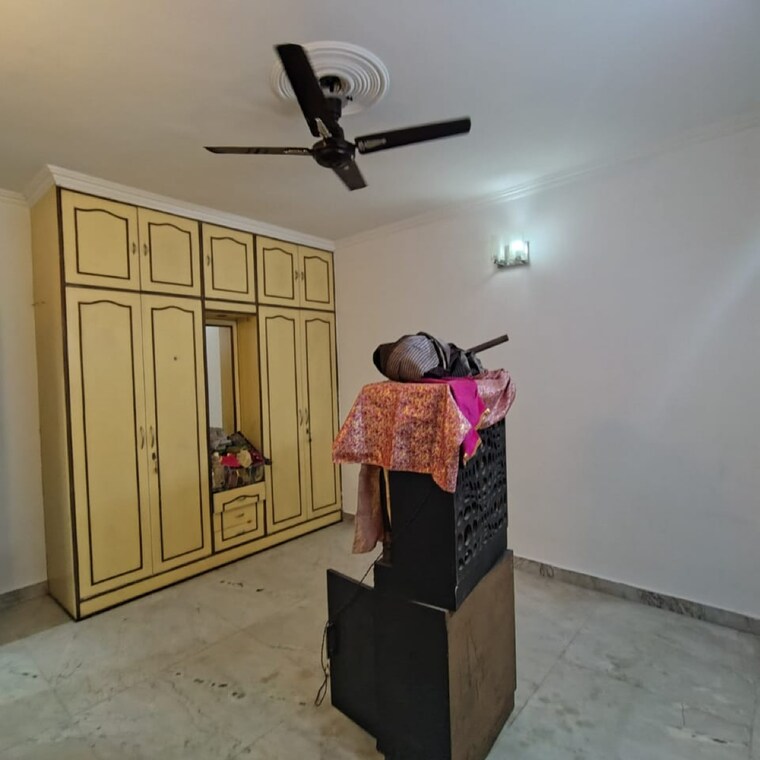 Room, malviya nagar 3 Bedroom 1500 Sq.Ft. Builder Floor In Malviya Nagar Delhi 9412070