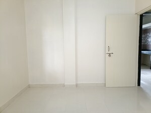 Room in 1 BHK Apartment at Tingre Nagar – for Rent