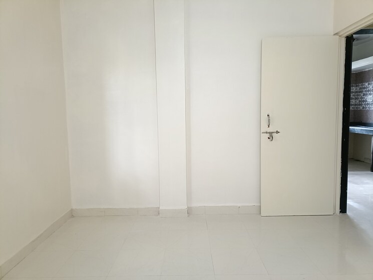 Room, tingre nagar 1 Bedroom 650 Sq.Ft. Apartment In Tingre Nagar Pune 9412072