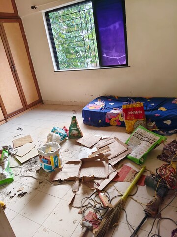 Team Area in 2 BHK Apartment at Kailash CHS, Kothrud – for Rent