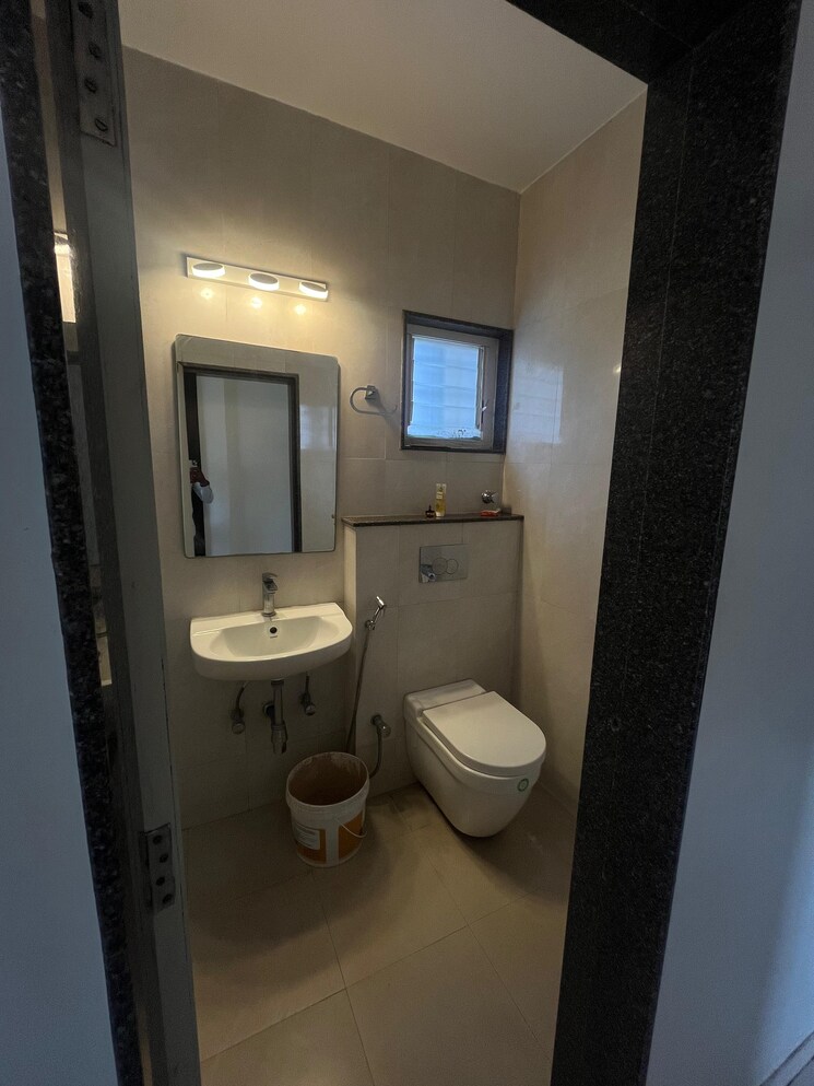 Bathroom, seema-garden 3 Bedroom 1300 Sq.Ft. Apartment In Kothrud Pune 9412069