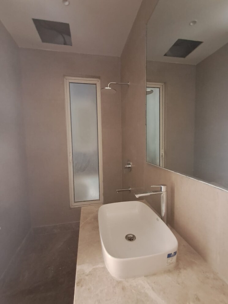 Bathroom, kalpataru-magnus 3 Bedroom 1321 Sq.Ft. Apartment In Bandra East Mumbai 9412067