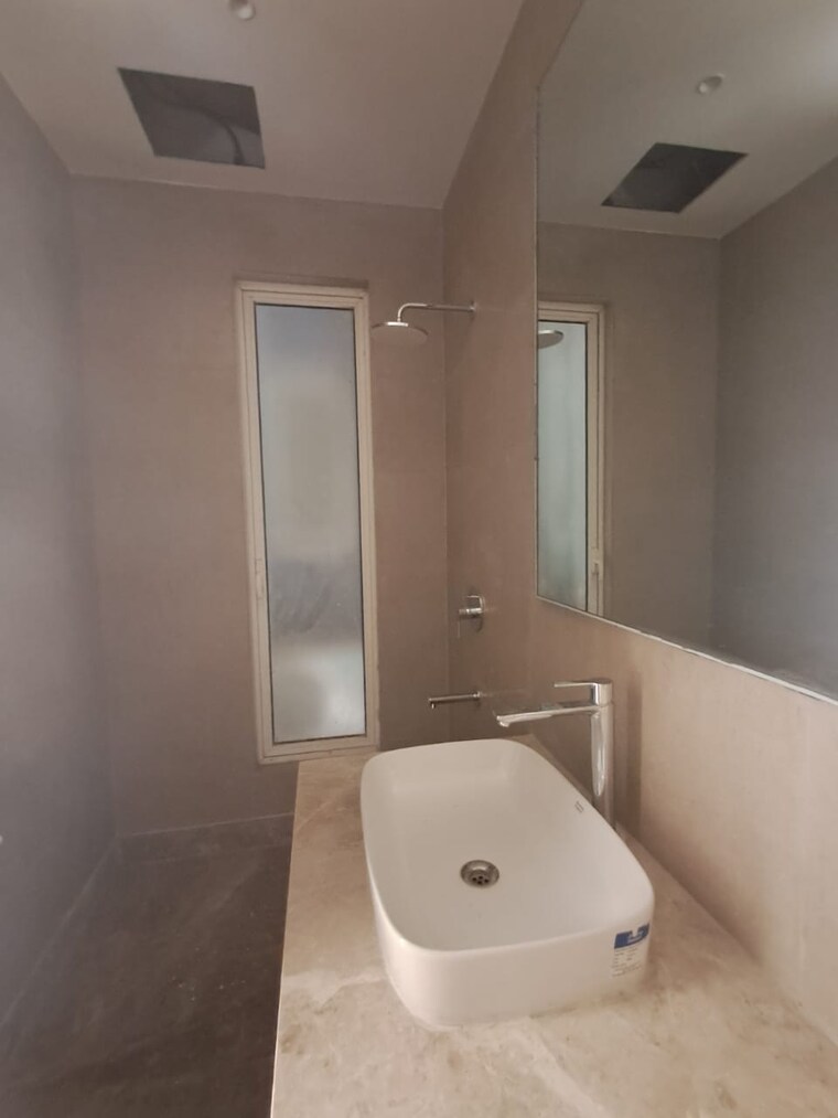 Bathroom, kalpataru-magnus 3 Bedroom 1321 Sq.Ft. Apartment In Bandra East Mumbai 9412067