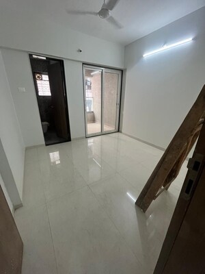 Room in 3 BHK Apartment at Badhekar Ramkrupa, Kothrud – for Rent