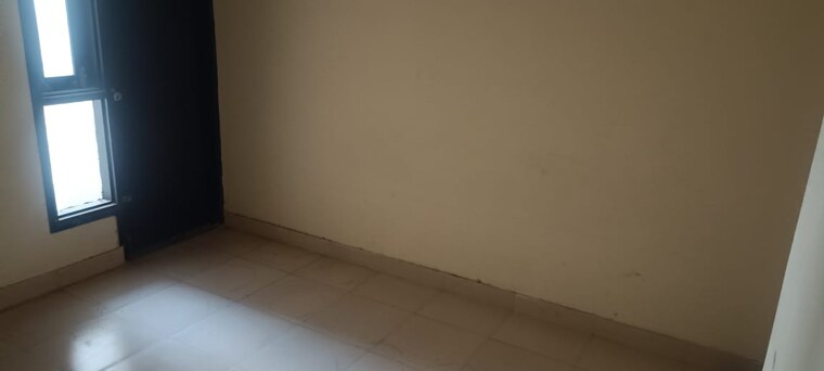 Room, khirki extension 1 Bedroom 450 Sq.Ft. Builder Floor In Khirki Extension Delhi 9412079