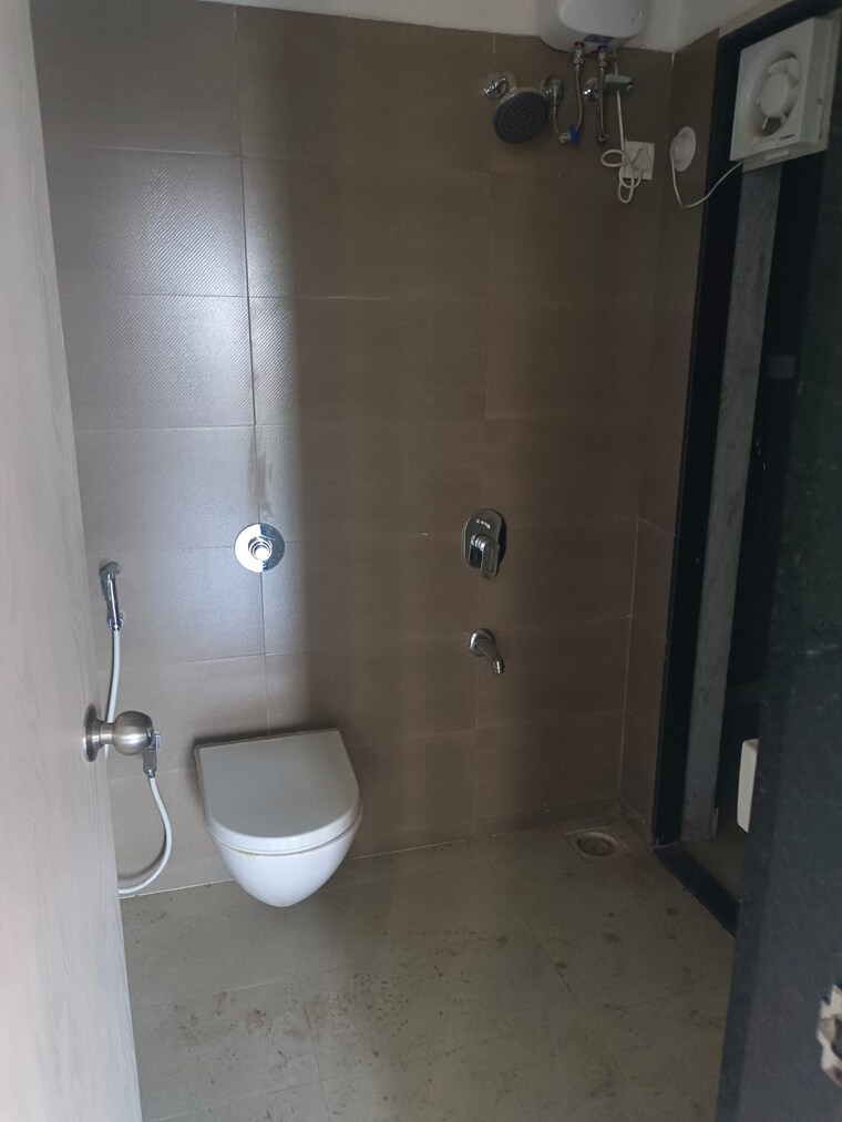 Bathroom, ashar-metro-towers 2 Bedroom 900 Sq.Ft. Apartment In Vartak Nagar Thane 9412087