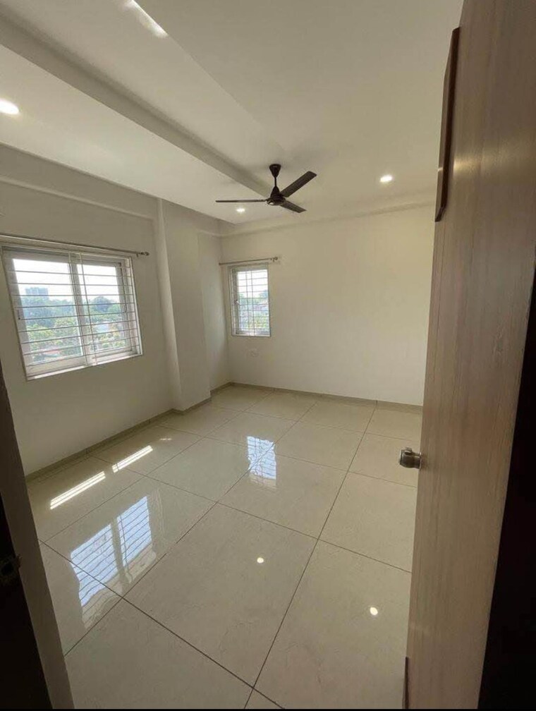 Bathroom, thane west 1 Bedroom 346 Sq.Ft. Apartment In Thane West Thane 9412088