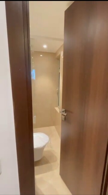 Furnished Amenities in 1 BHK Apartment at Hiranandani Gardens, Powai – for Rent