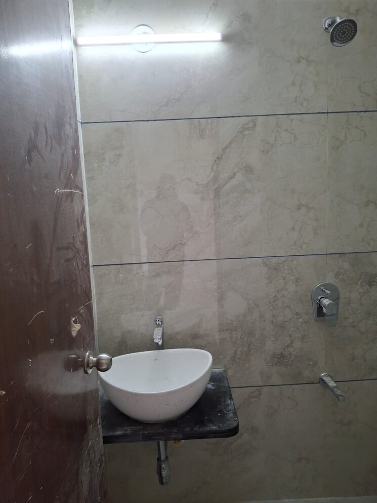 Bathroom, chembur 1 Bedroom 405 Sq.Ft. Apartment In Chembur Mumbai 9412099
