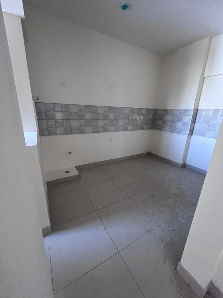 Bathroom, monarch-aqua 3 Bedroom 1291 Sq.Ft. Apartment In Kr Puram Bangalore 9412136