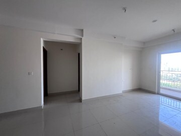 Room in 3 BHK Apartment at Monarch Aqua, Kr Puram – for Sale