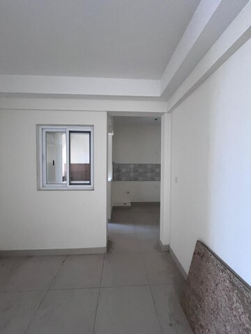 Room in 3 BHK Apartment at Monarch Aqua, Kr Puram – for Sale