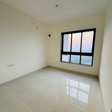 Room in 3 BHK Apartment at Runwal My City Phase II Cluster 05, Usarghar Gaon – for Rent